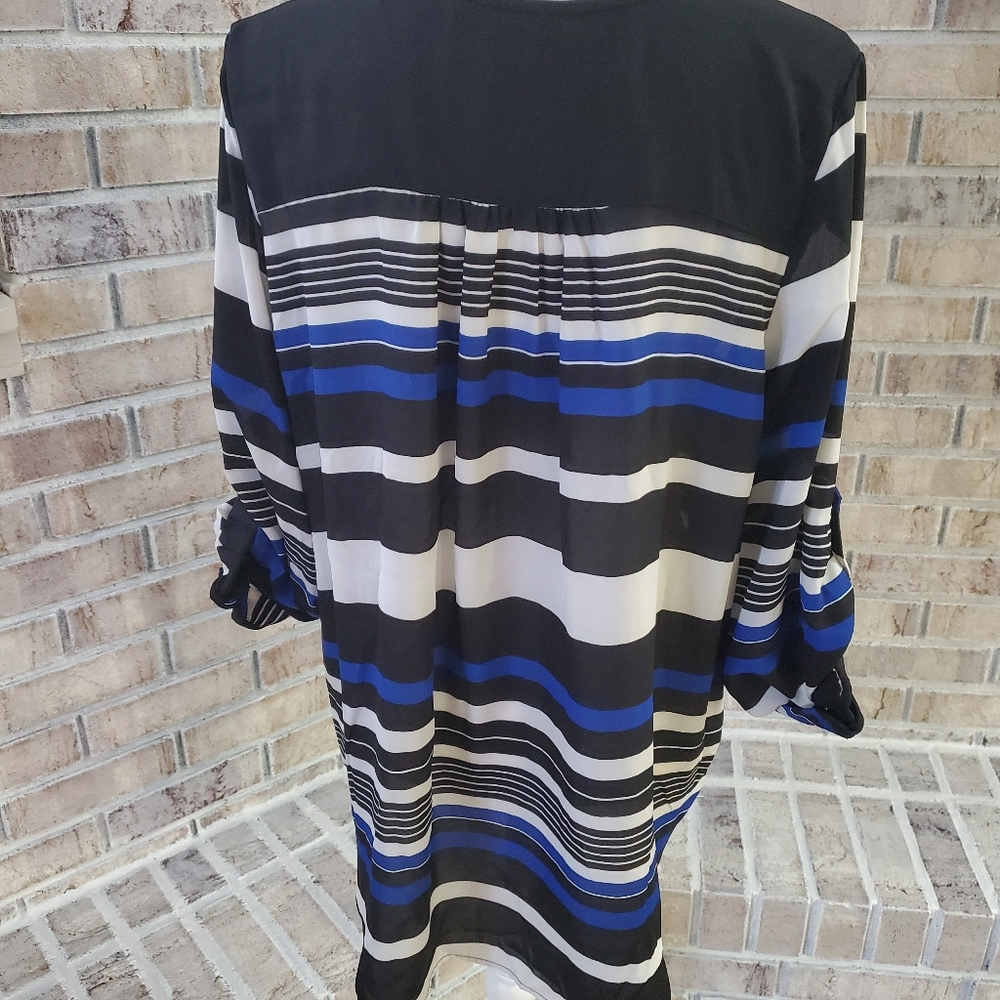 Striped top - Picture 2 of 5